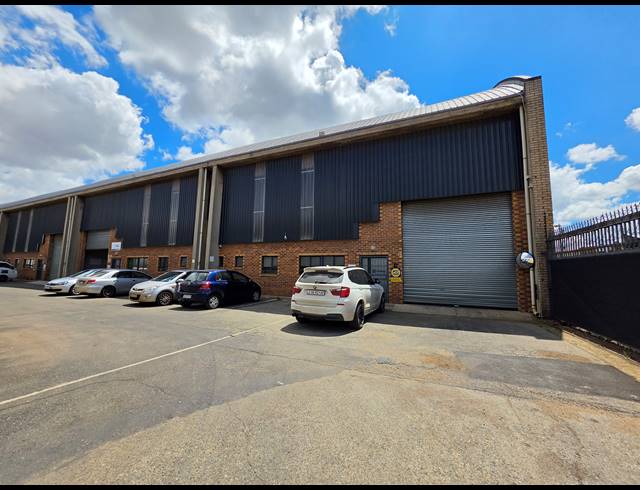 460M² WAREHOUSE TO LET IN DRIEHOEK